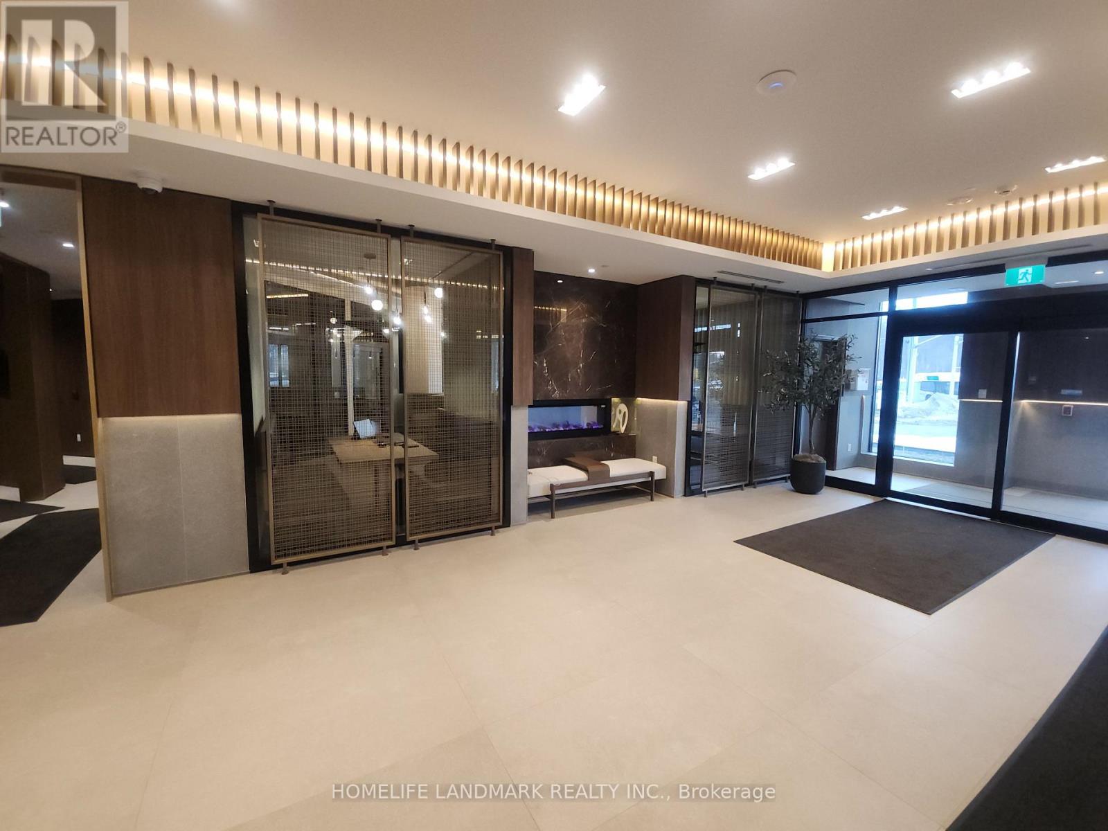 302 - 2501 Saw Whet Boulevard, Oakville, Ontario  L6M 5N2 - Photo 5 - W14093964