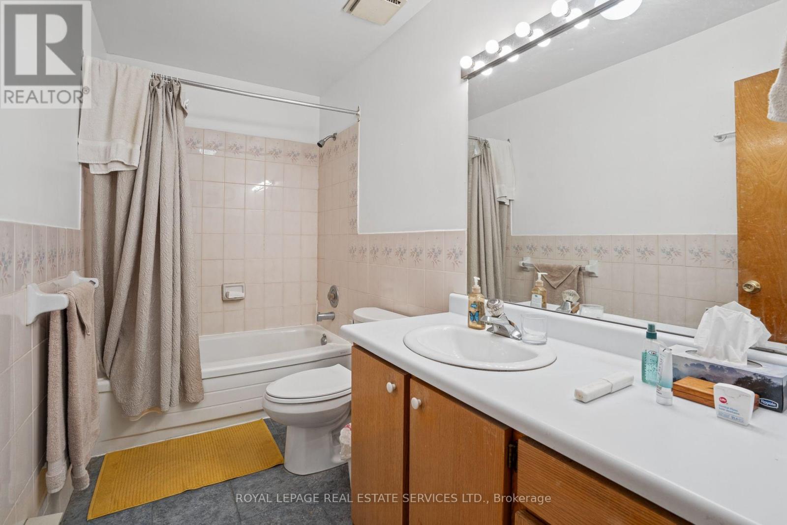 3 Harshaw Avenue, Toronto, Ontario  M6S 1X7 - Photo 43 - W14093974
