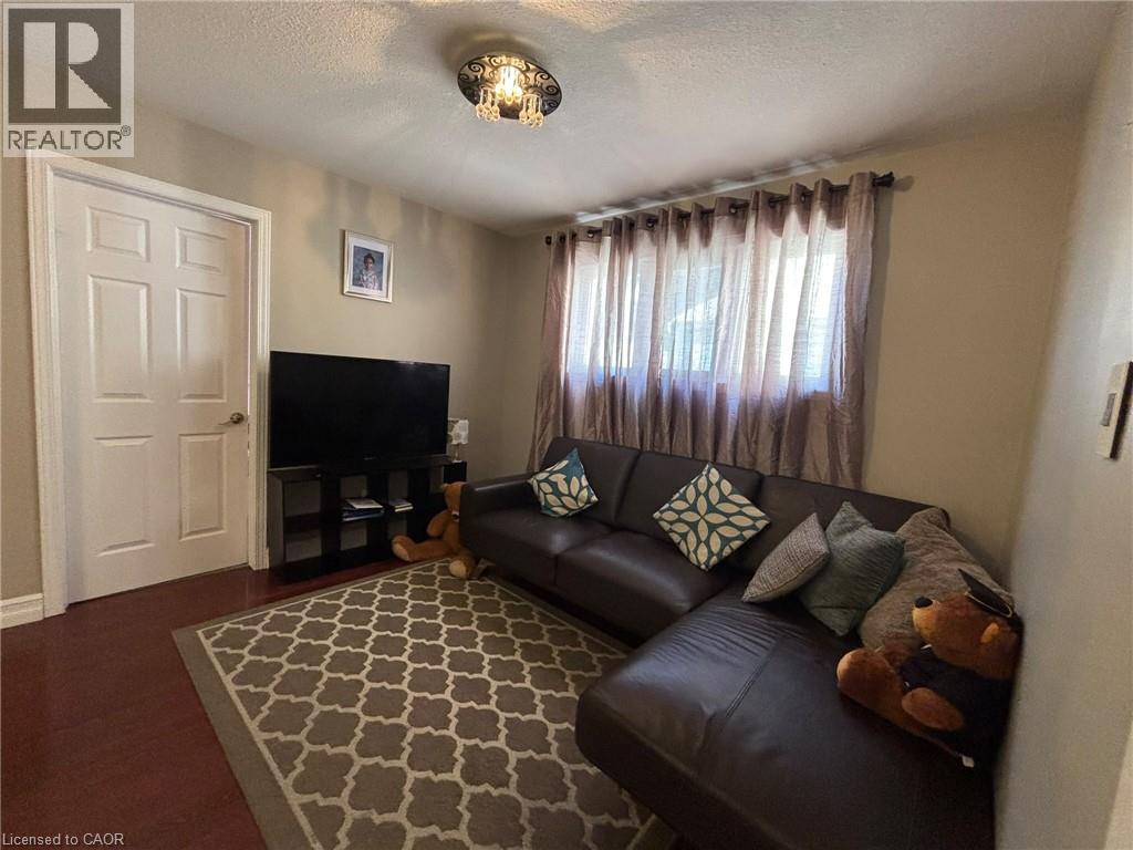 386 Pine Valley Drive, Kitchener, Ontario  N2P 2V4 - Photo 19 - 40871764