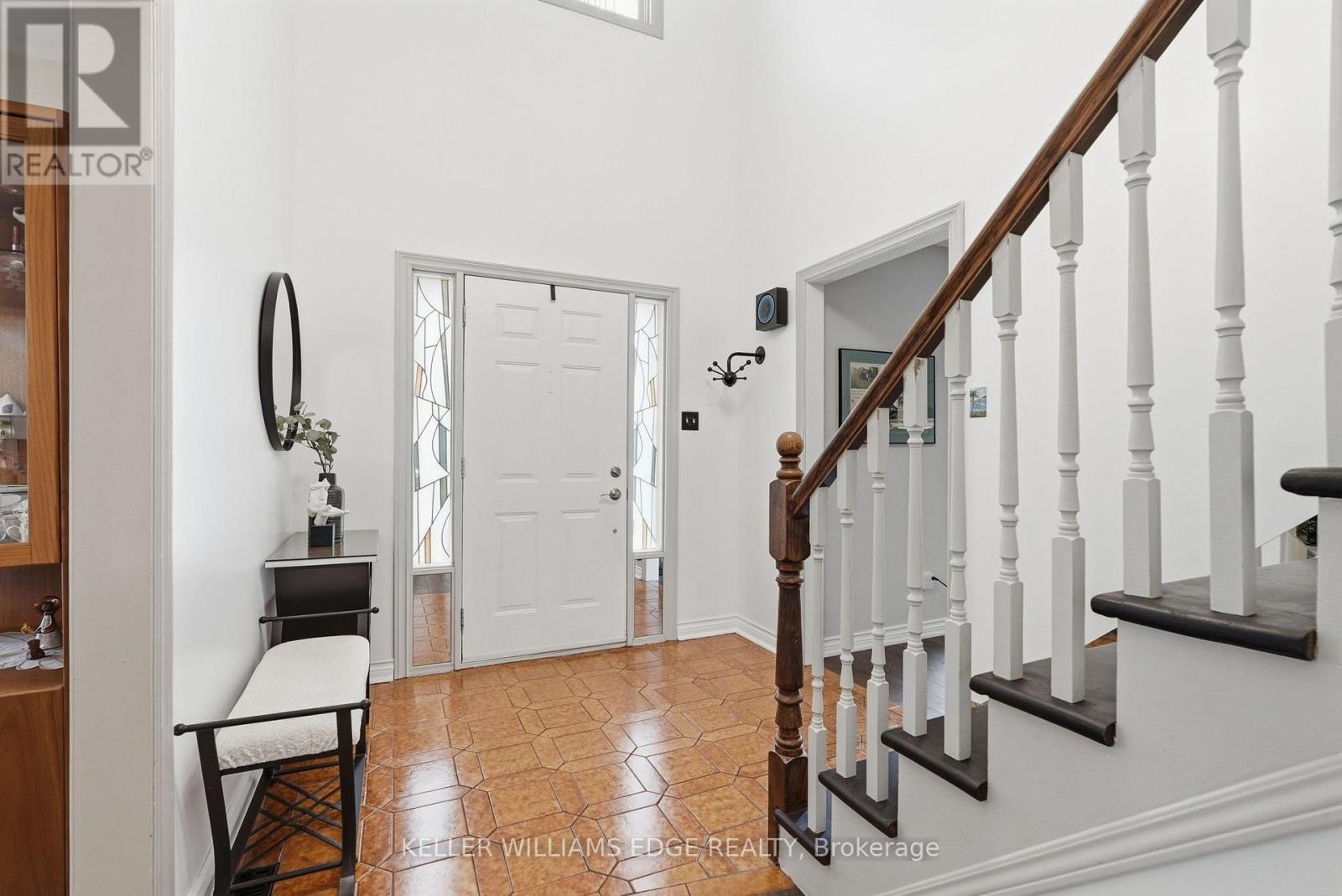 188 Hostein Drive, Hamilton, Ontario  L9G 3W5 - Photo 3 - X14093876