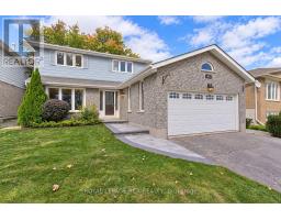 43 CROWN CRESCENT, Bradford West Gwillimbury, Ontario