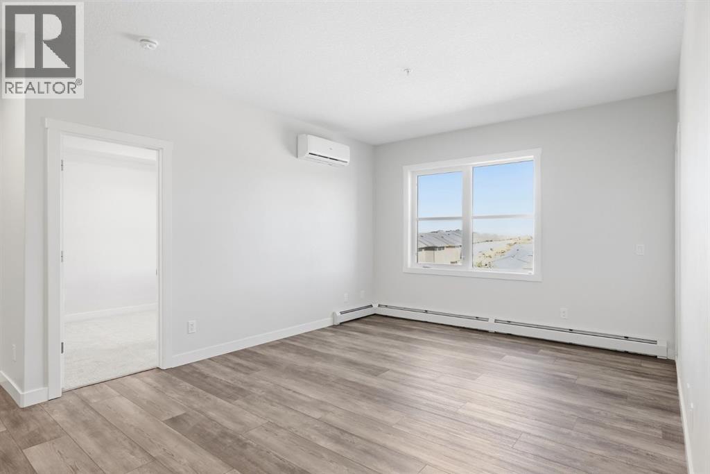 301, 55 Wolf Hollow Crescent SE