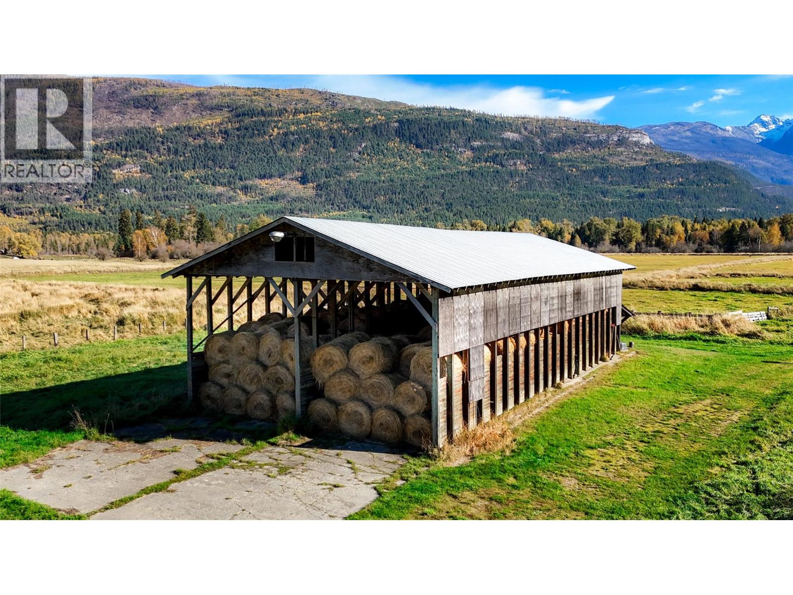 13226 Highway 31, Meadow Creek, British Columbia  V0G 1N0 - Photo 8 - 10403915