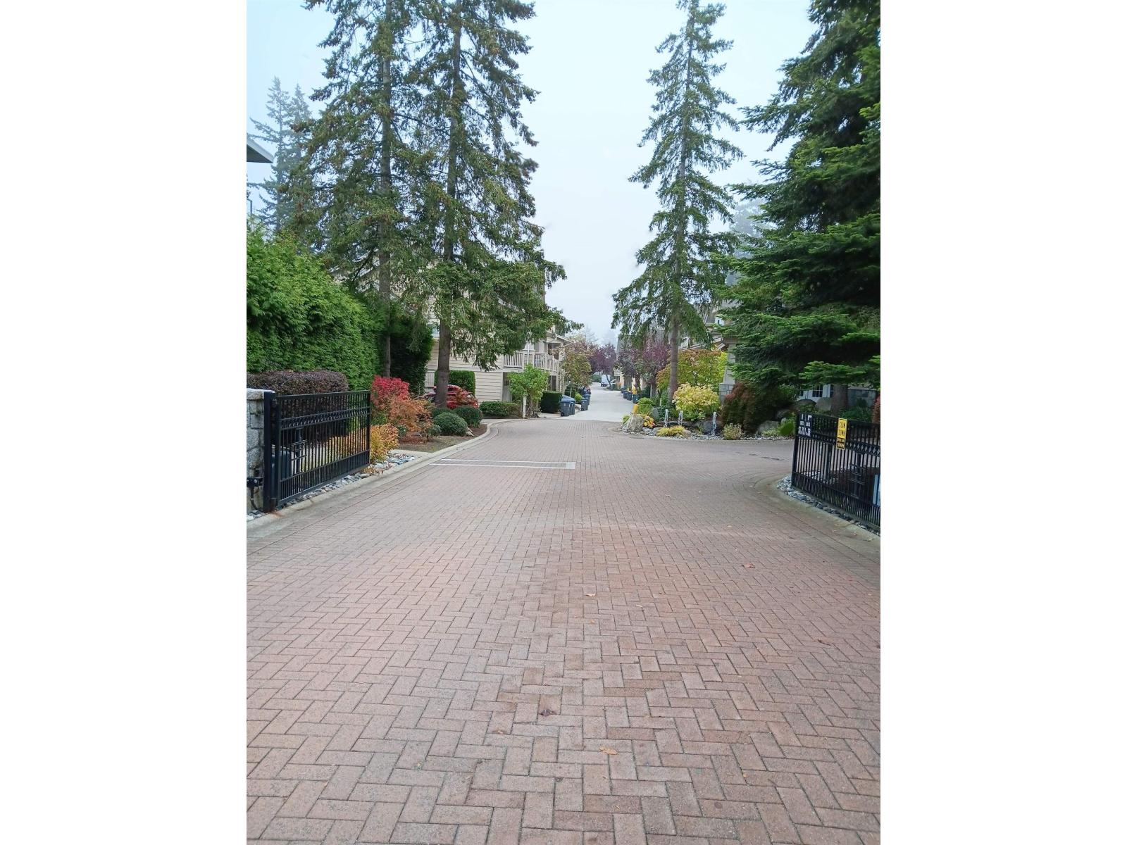 61 2588 152 Street, Surrey, British Columbia  V4P 3H9 - Photo 2 - R3163388