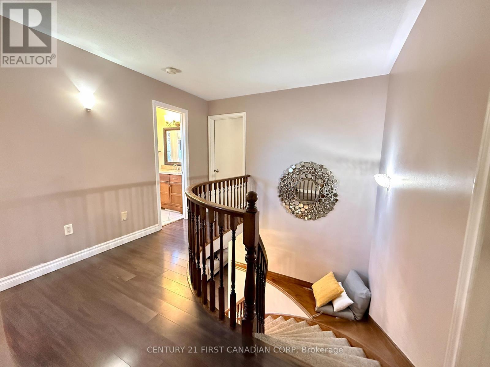 26 Colonial Crescent, London North, Ontario  N6H 4X3 - Photo 20 - X14094076