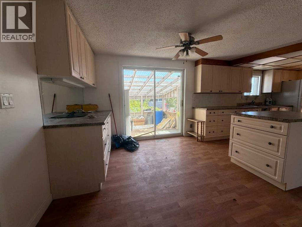 700 8 Street, Fox Creek, Alberta T0H 1P0 - Photo 4 - A2350570
