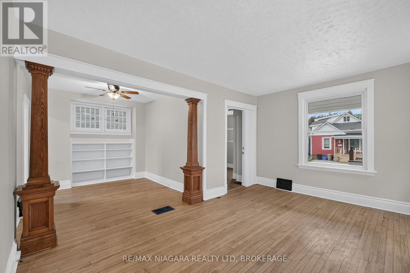 44 Lowell Avenue, St. Catharines (Downtown), Ontario  L2R 2E1 - Photo 15 - X14094072