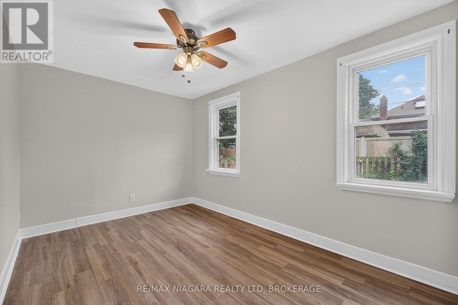 44 Lowell Avenue, St. Catharines (Downtown), Ontario  L2R 2E1 - Photo 24 - X14094072