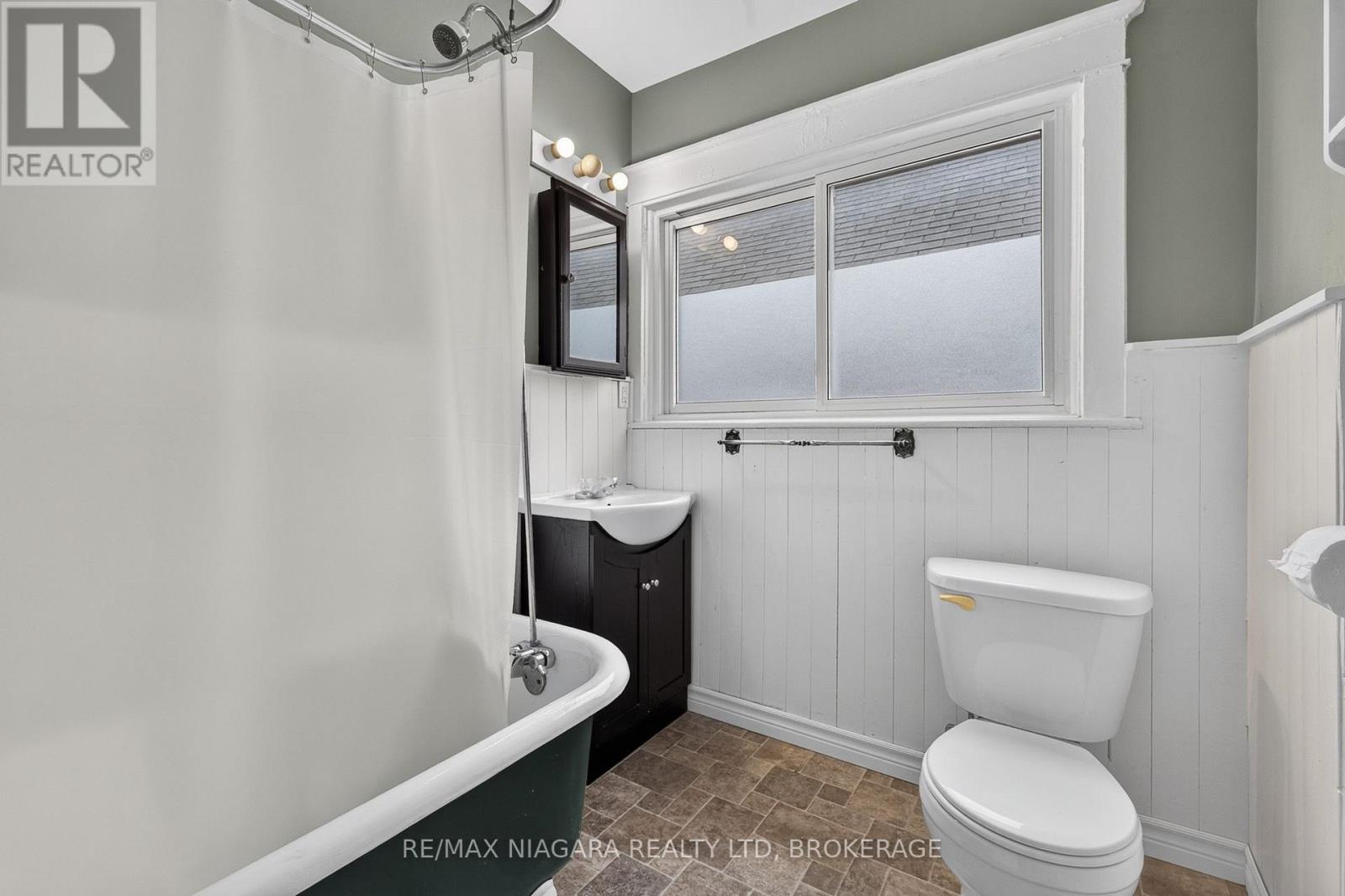 44 Lowell Avenue, St. Catharines, Ontario  L2R 2E1 - Photo 30 - X14094084