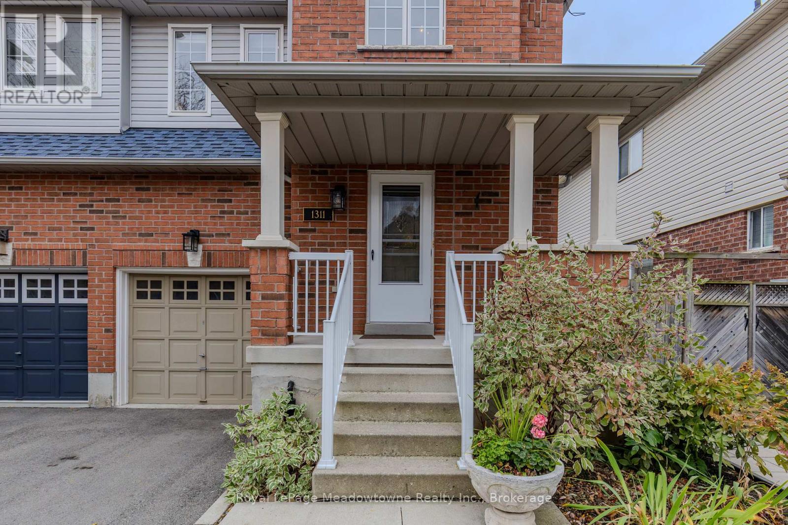 1311 Cartmer Way, Milton, Ontario  L9T 6J9 - Photo 4 - W14094118
