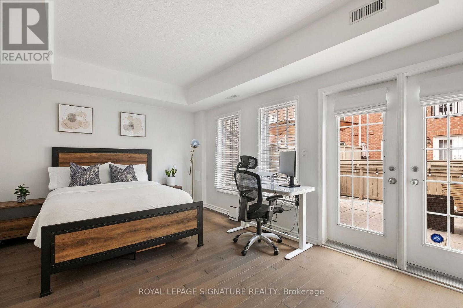 8c Portland Street, Toronto, Ontario  M5V 3N6 - Photo 13 - C14093998
