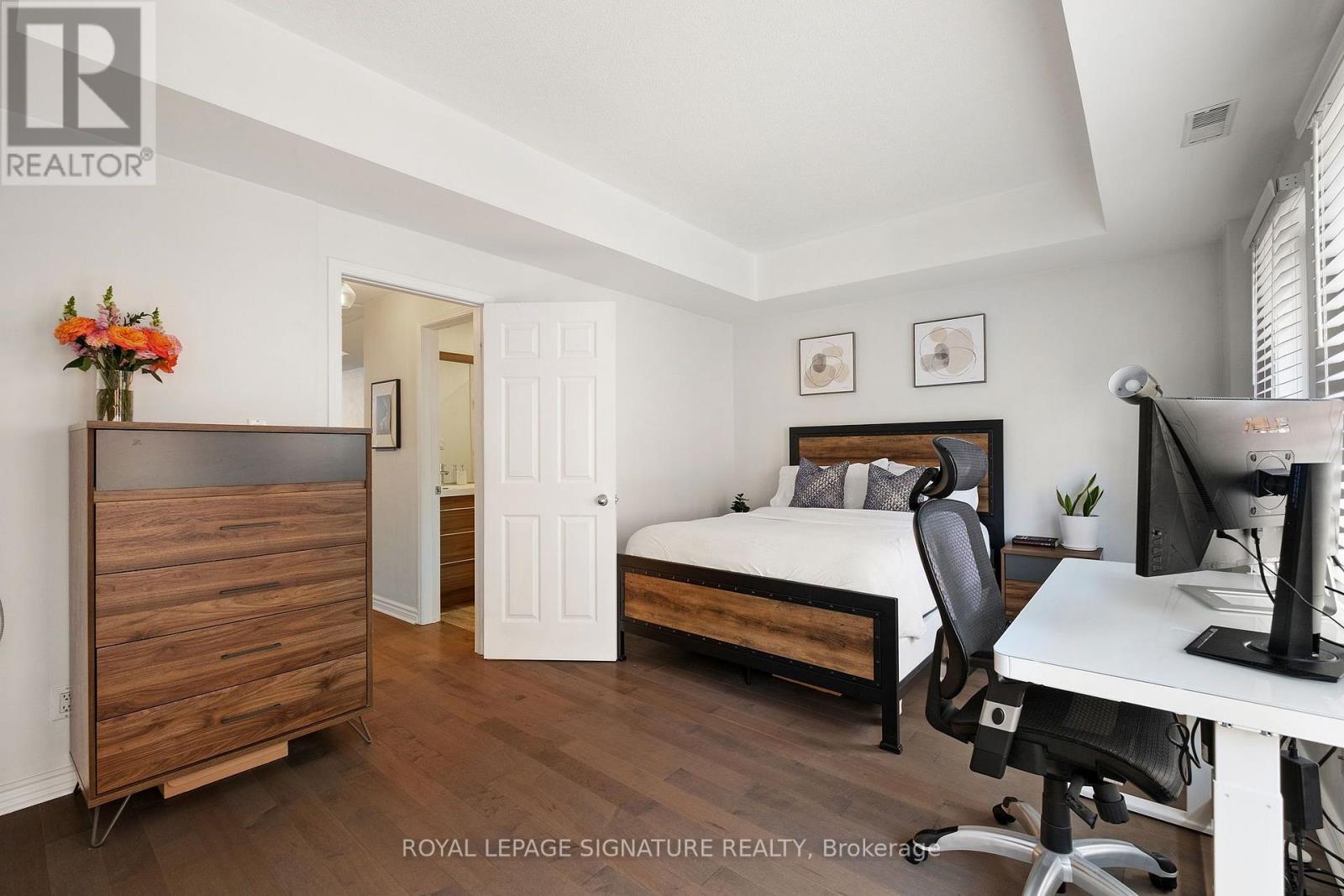 8c Portland Street, Toronto, Ontario  M5V 3N6 - Photo 15 - C14093998
