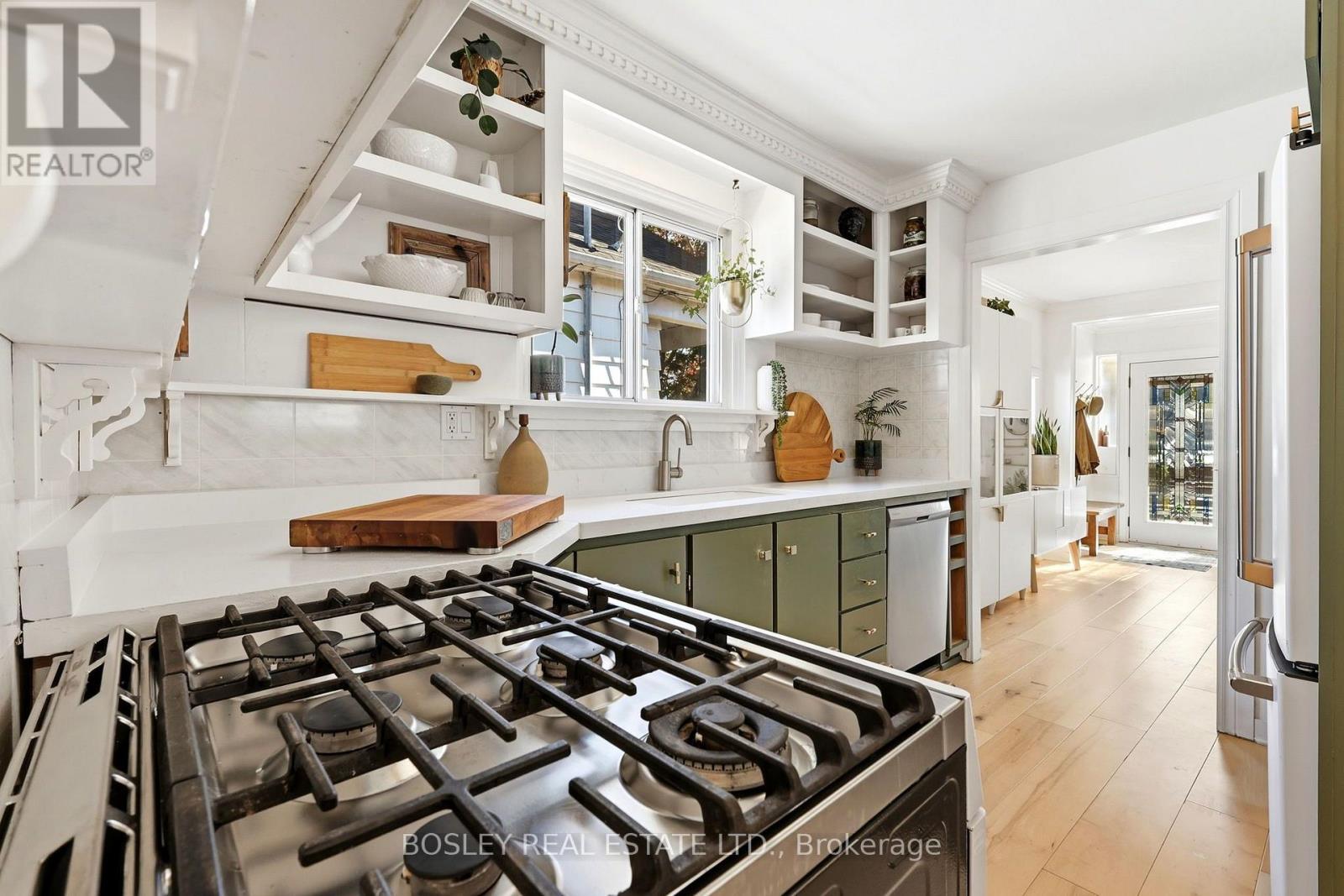 236 Virginia Avenue, Toronto, Ontario  M4C 2T8 - Photo 16 - E14094048