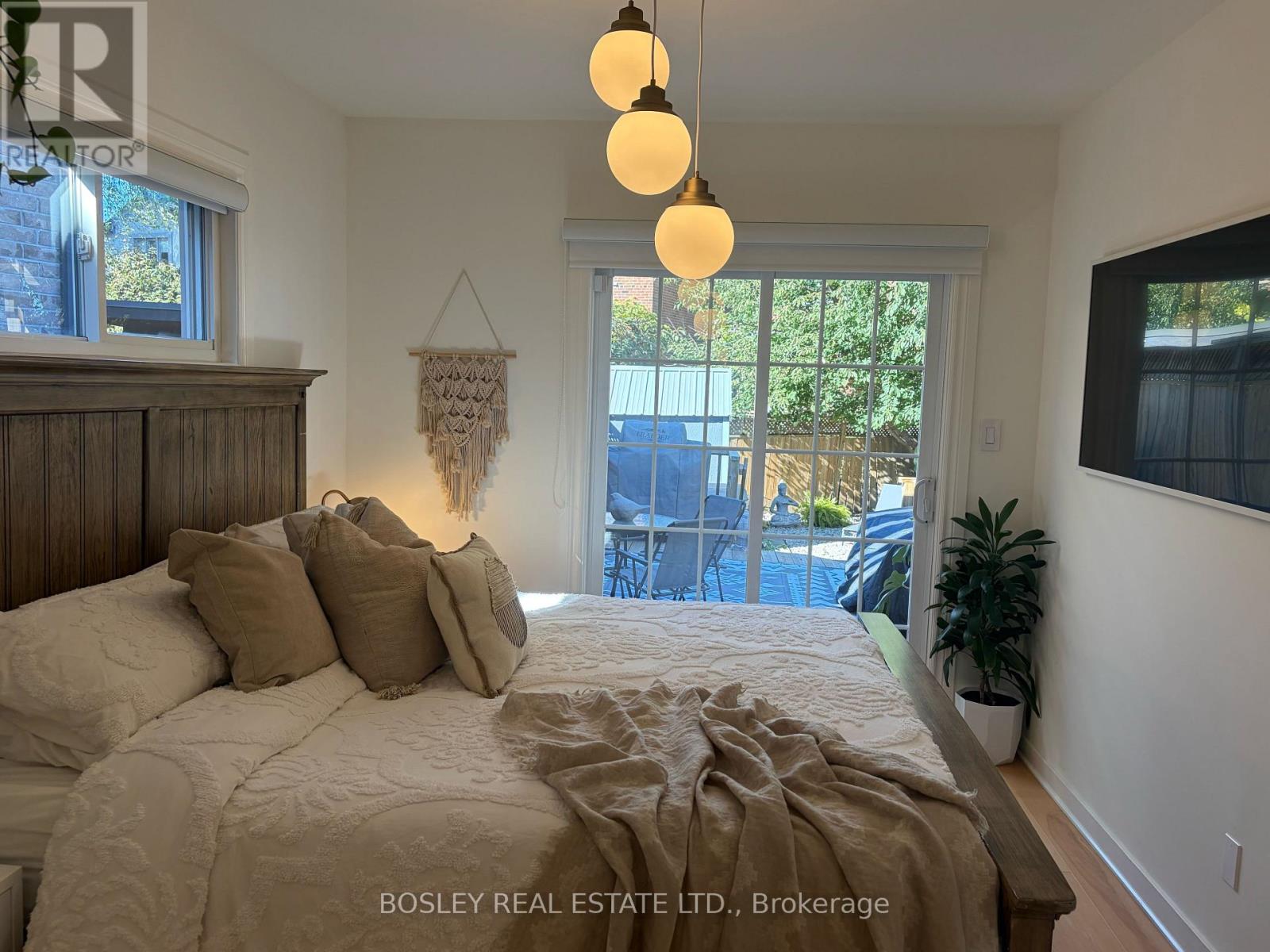 236 Virginia Avenue, Toronto, Ontario  M4C 2T8 - Photo 24 - E14094048
