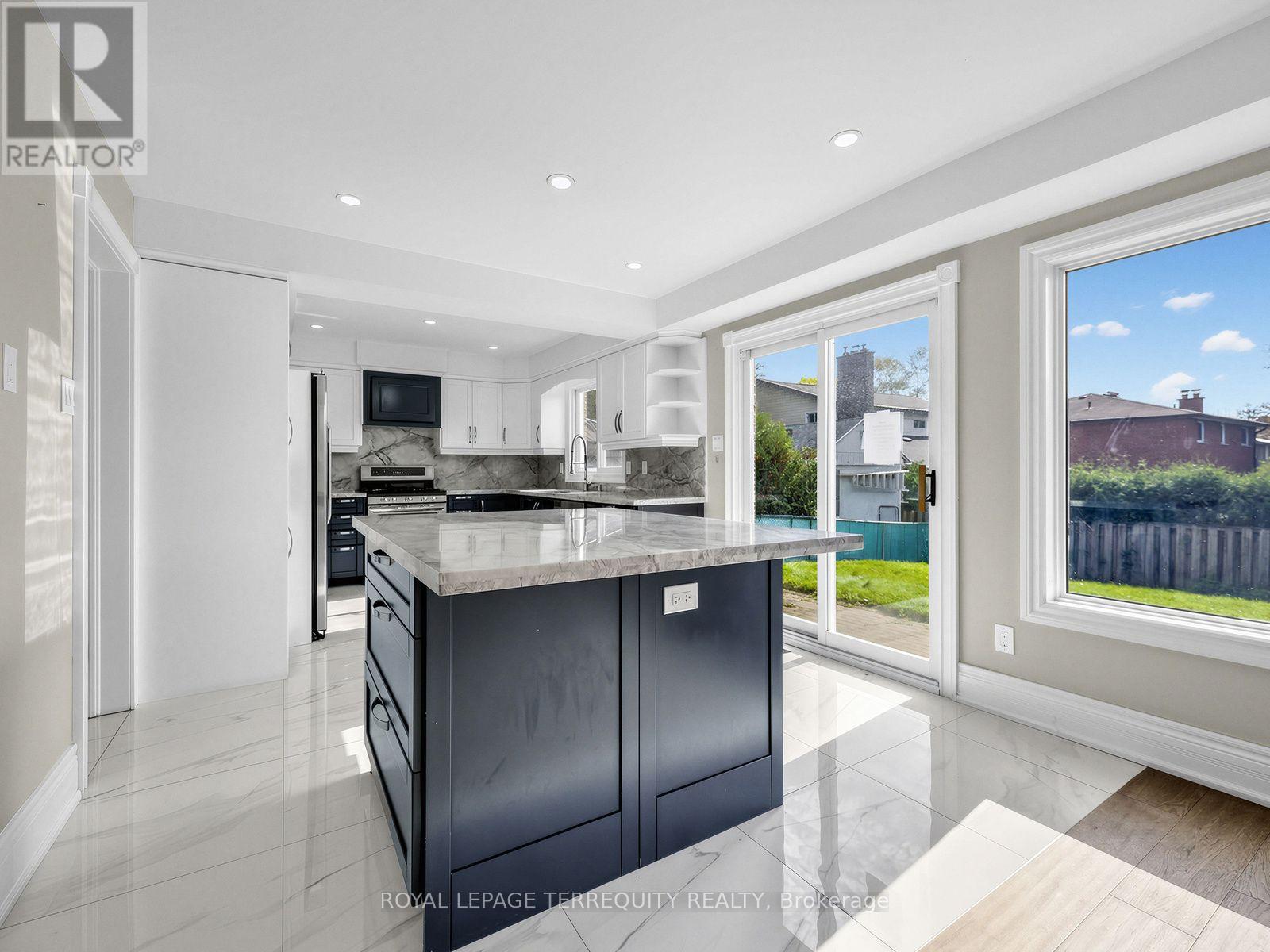 124 Bathgate Drive, Toronto, Ontario  M1C 1T5 - Photo 12 - E14094128