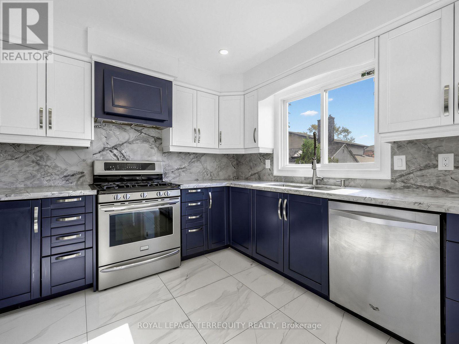 124 Bathgate Drive, Toronto, Ontario  M1C 1T5 - Photo 14 - E14094128