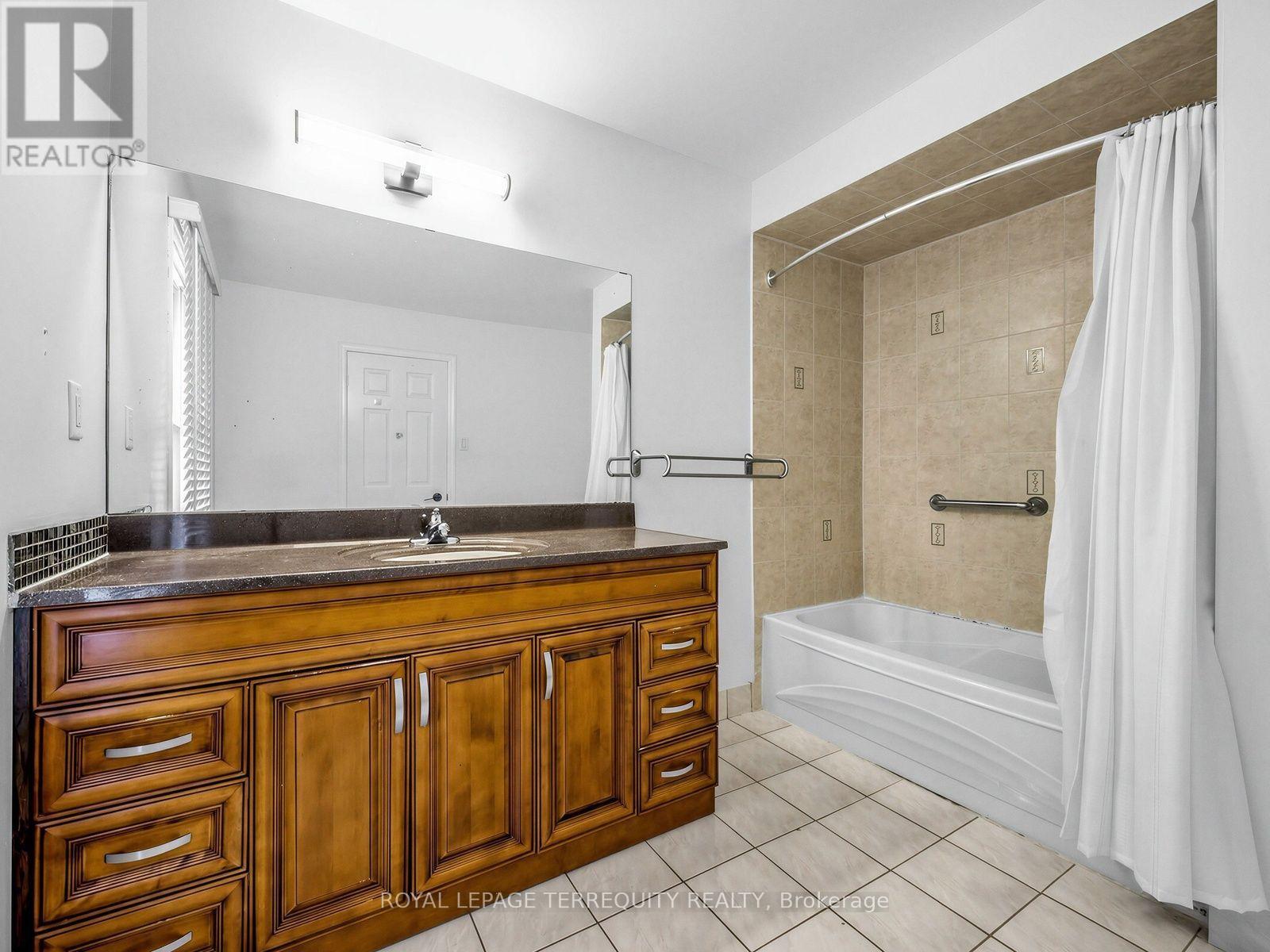 124 Bathgate Drive, Toronto, Ontario  M1C 1T5 - Photo 19 - E14094128