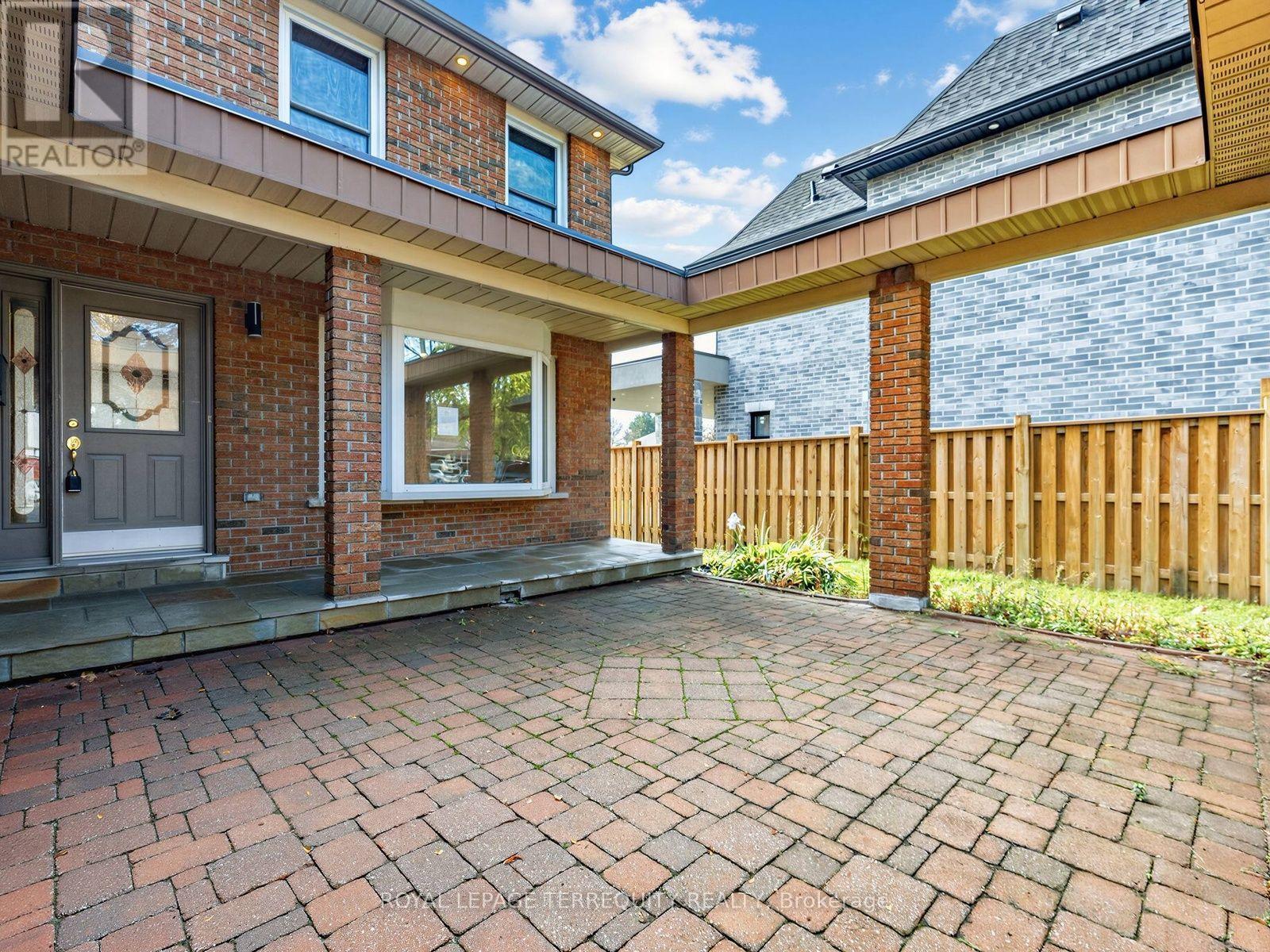 124 Bathgate Drive, Toronto, Ontario  M1C 1T5 - Photo 3 - E14094128
