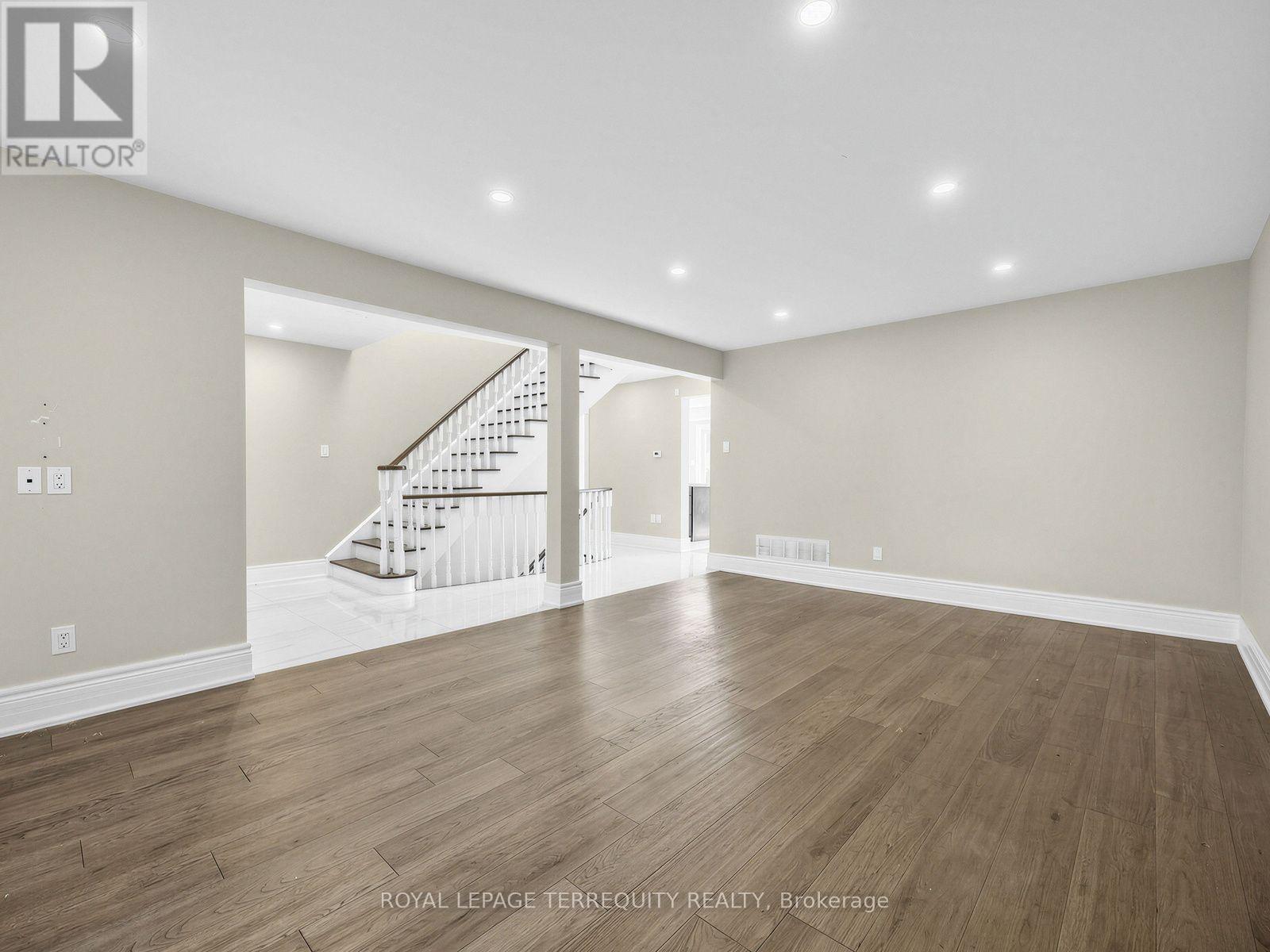 124 Bathgate Drive, Toronto, Ontario  M1C 1T5 - Photo 7 - E14094128