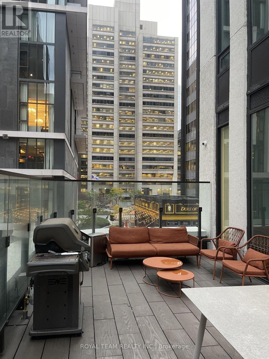 1406 - 238 Simcoe Street W, Toronto, Ontario  M5T 0E2 - Photo 13 - C14031500