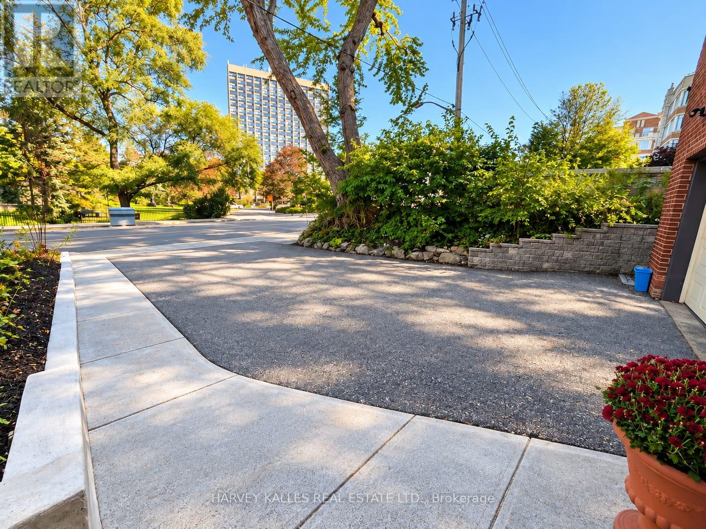 1b - 65 Old Mill Road, Toronto, Ontario M8X 1G9 - Photo 28 - W13883700