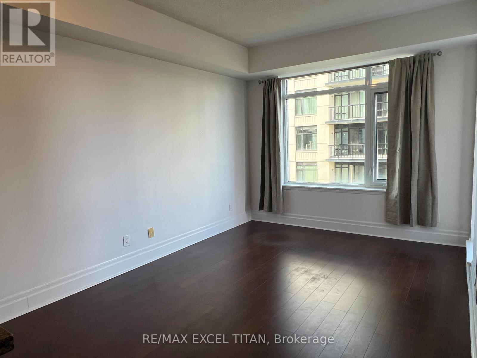 607 - 111 Upper Duke Crescent, Markham, Ontario  L6G 0C8 - Photo 6 - N14094032