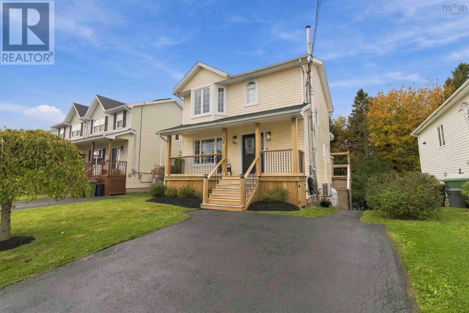 37 Madeira Crescent, Dartmouth, Nova Scotia  B2W 6G7 - Photo 1 - 202626110