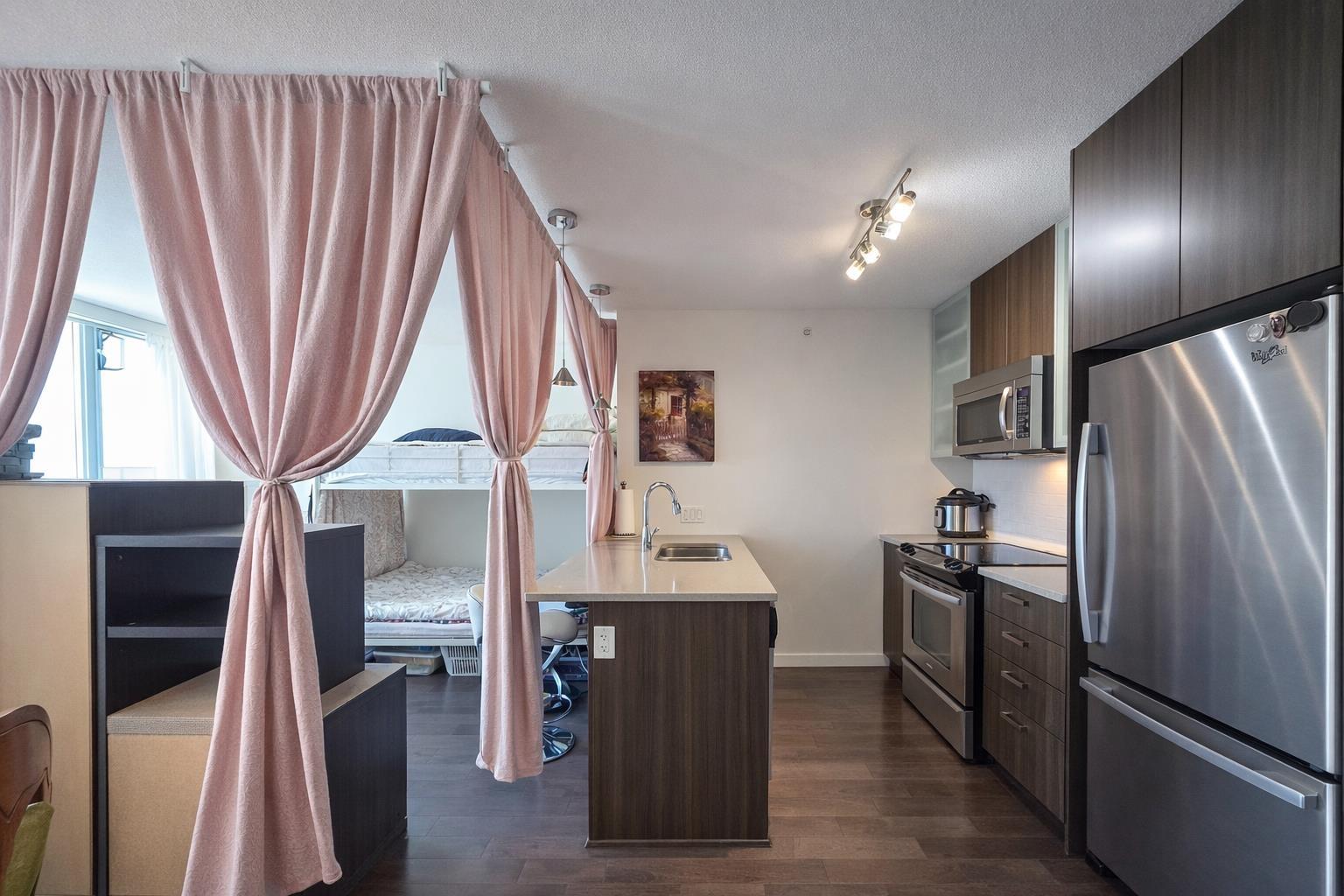 1508 13325 102A AVENUE