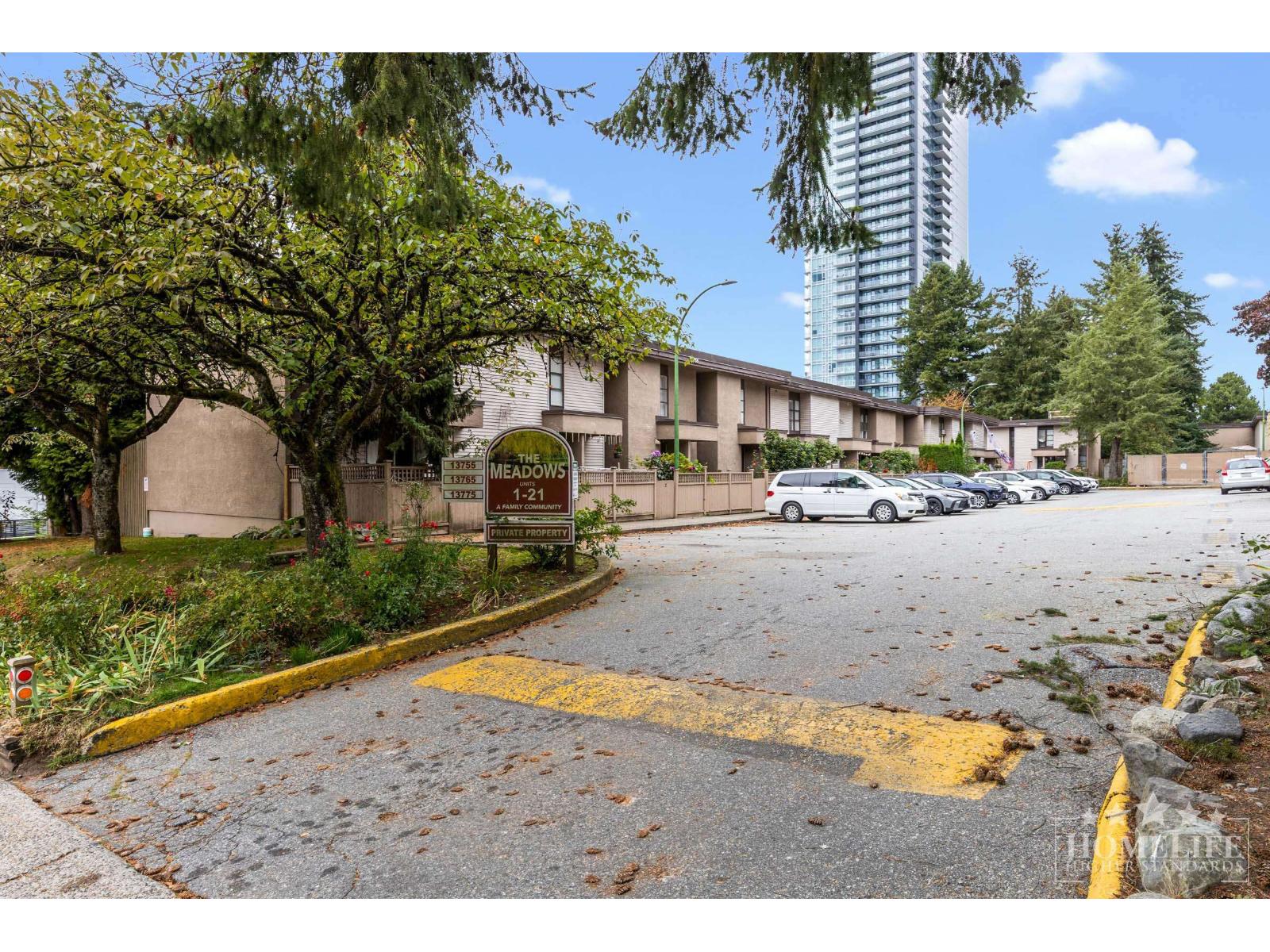 5 13755 102 AVENUE, surrey, British Columbia
