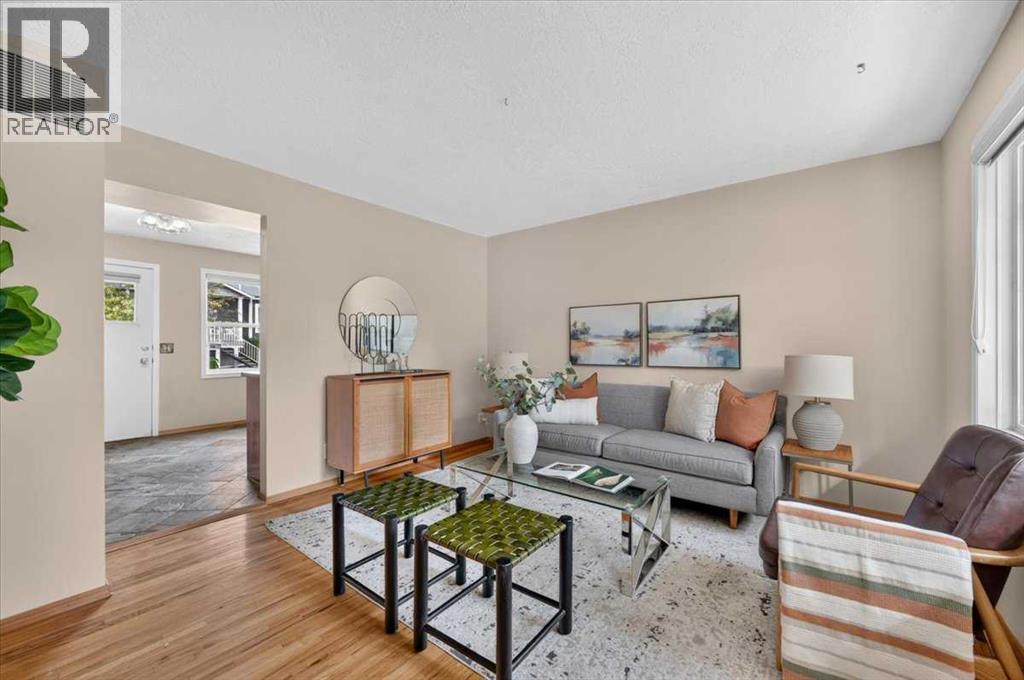 572 Regal Park Ne, Calgary, Alberta  T2E 0S6 - Photo 7 - A2347999