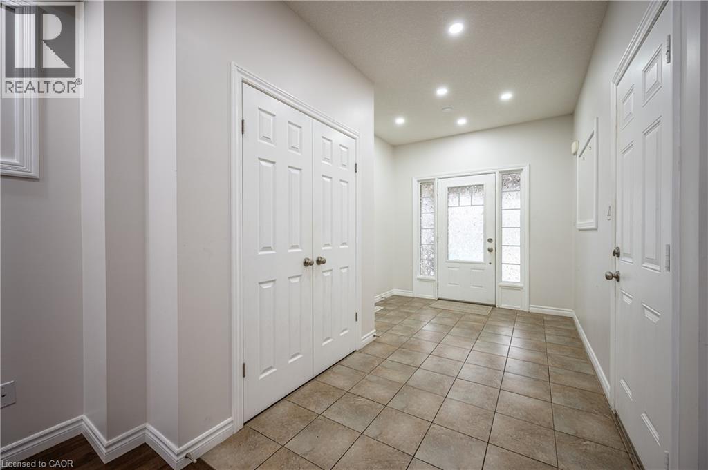 121 Steeplechase Way Unit# Upper, Waterloo, Ontario  N2K 0E7 - Photo 2 - 40872380