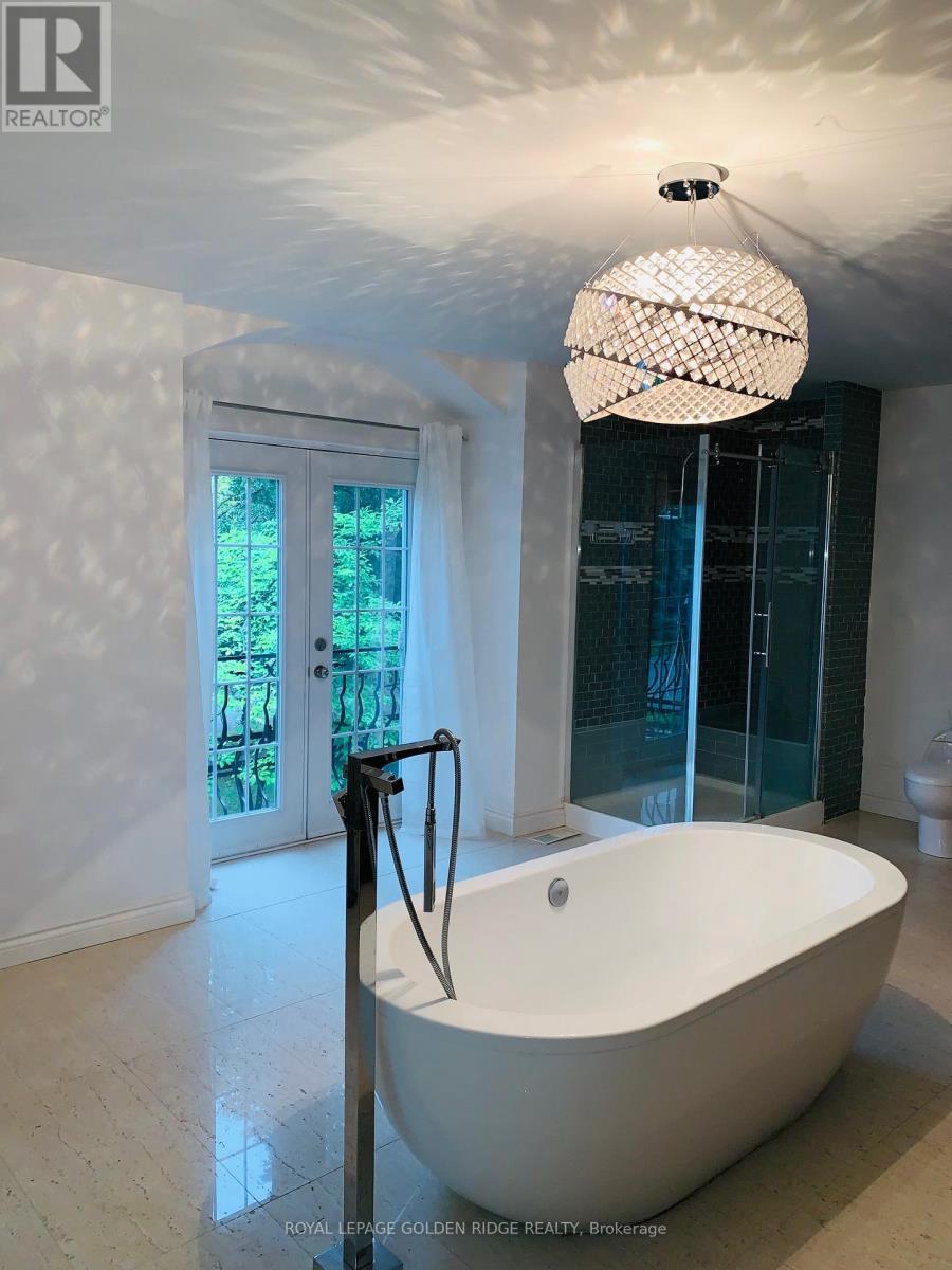 121 Castle Crescent, Oakville, Ontario  L6J 5H4 - Photo 12 - W14094004