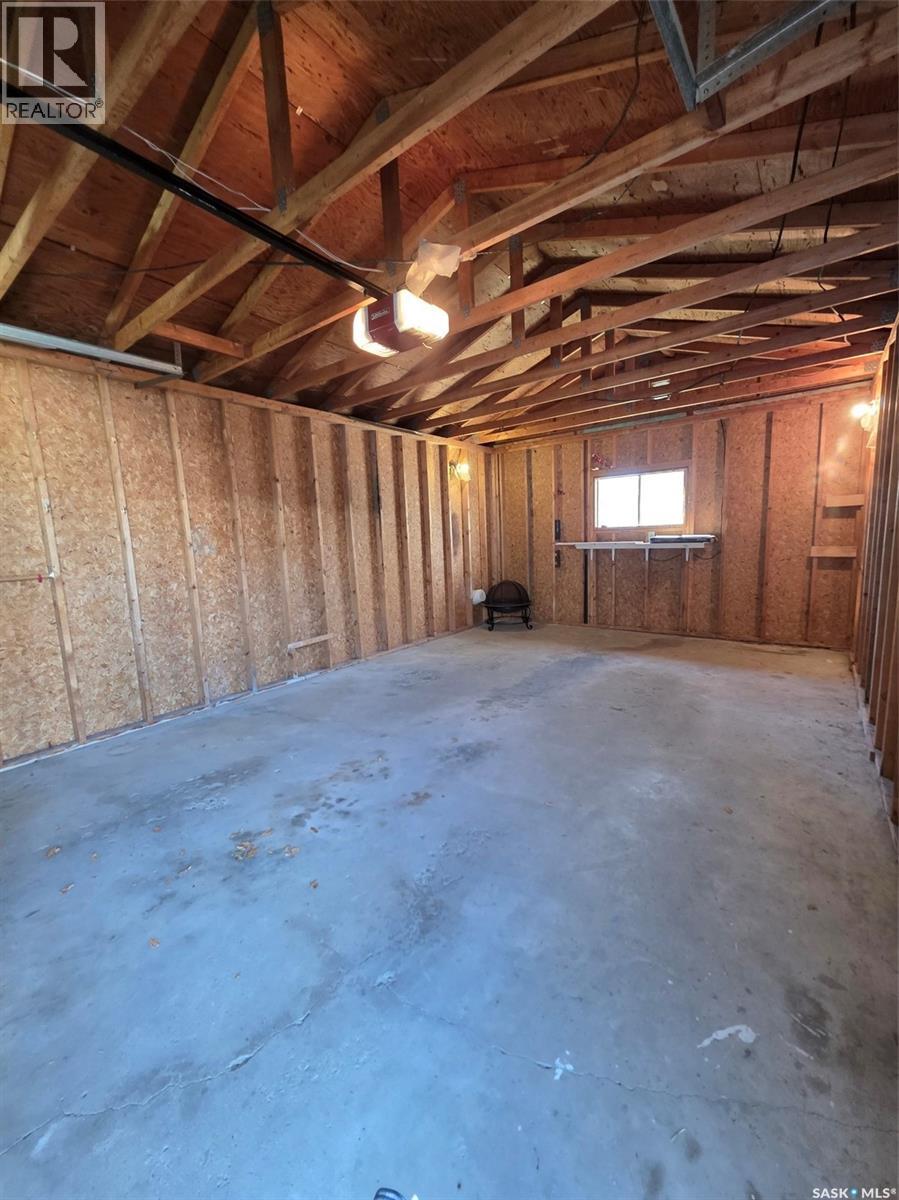 810 11th Avenue Ne, Swift Current, Saskatchewan  S9H 2V4 - Photo 19 - SK051392