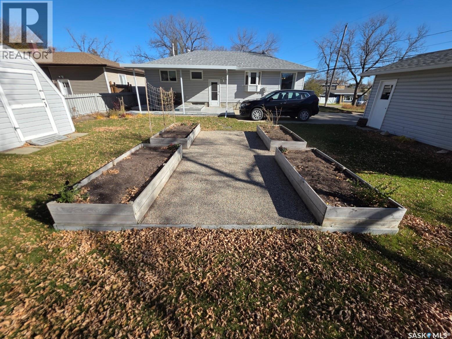 810 11th Avenue Ne, Swift Current, Saskatchewan  S9H 2V4 - Photo 21 - SK051392