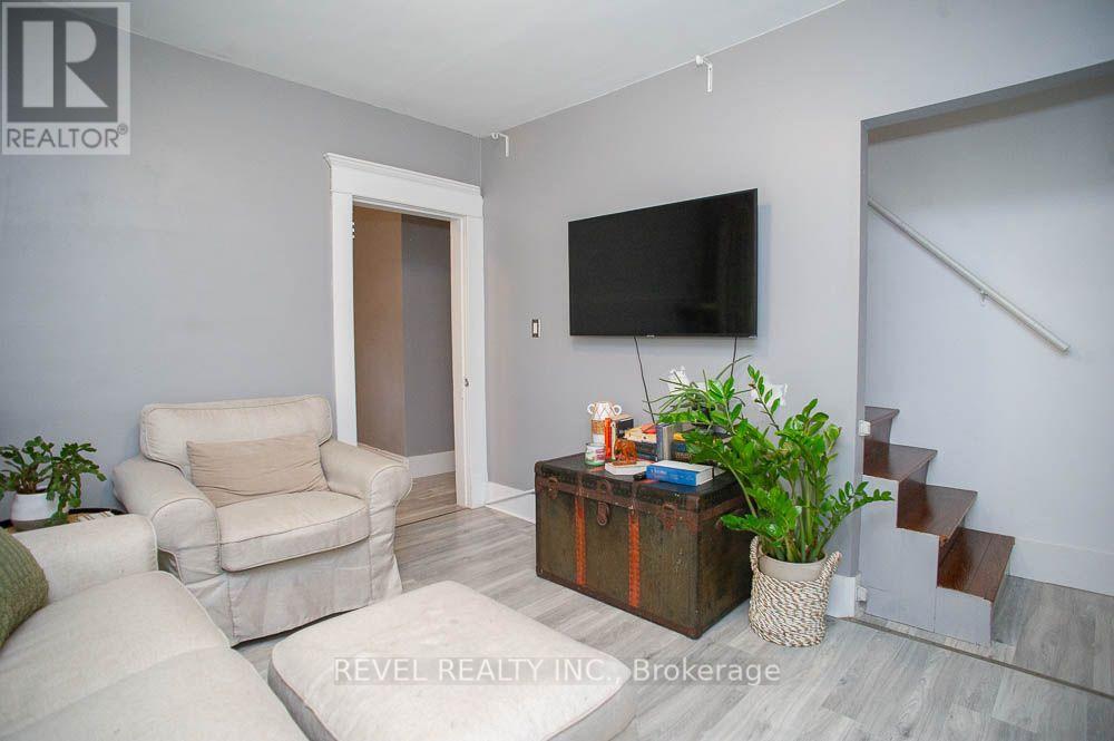 Upper - 234 Sheridan Street, Brantford, Ontario  N3S 4R3 - Photo 6 - X14093988