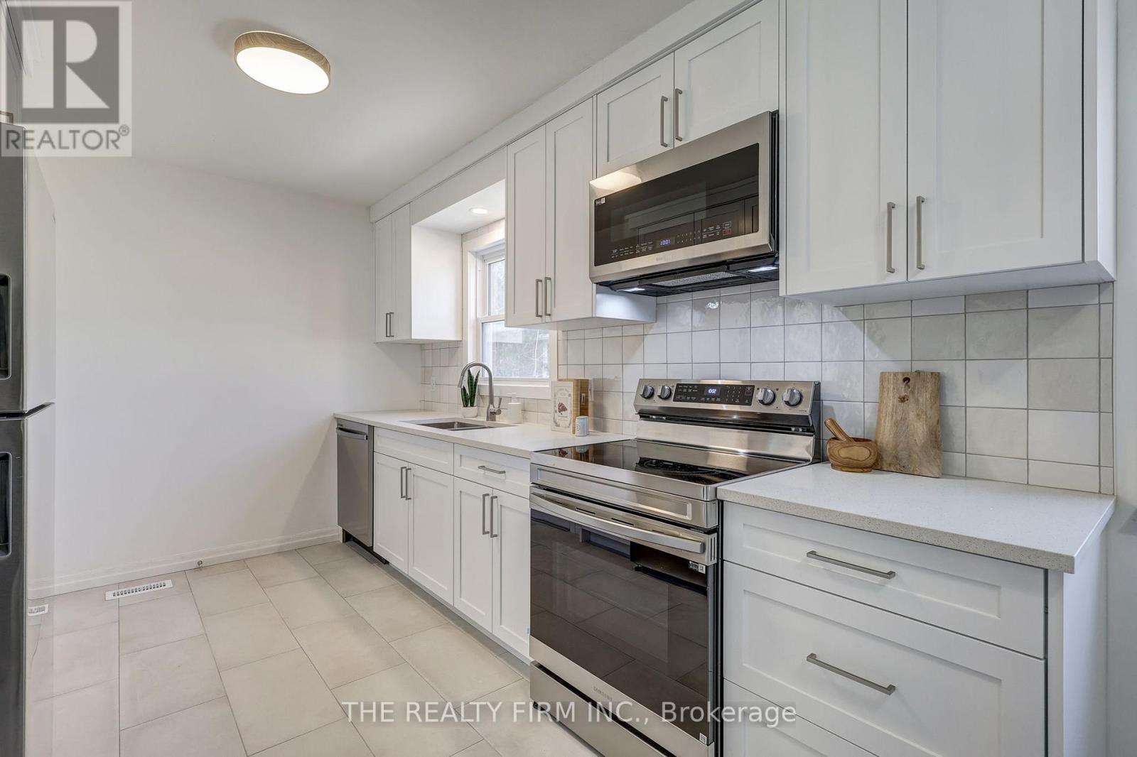 Main Floor - 408 Ridgewood Crescent, London South, Ontario  N6J 3H3 - Photo 10 - X14094064