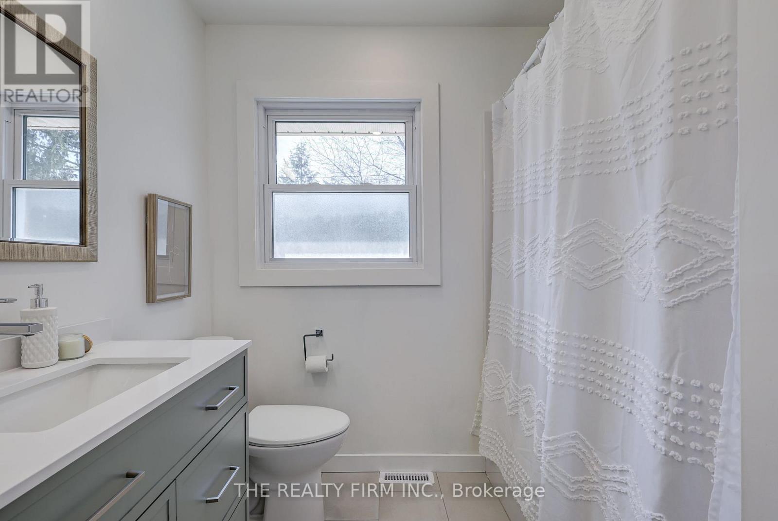 Main Floor - 408 Ridgewood Crescent, London South, Ontario  N6J 3H3 - Photo 17 - X14094064