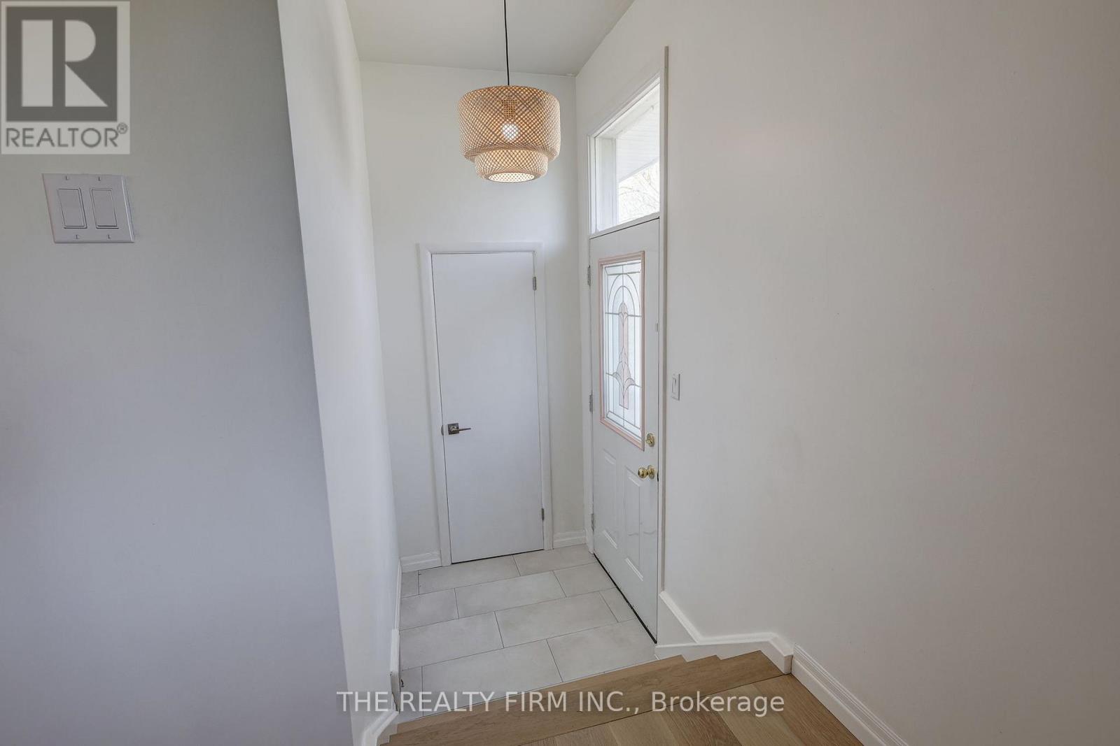 Main Floor - 408 Ridgewood Crescent, London South, Ontario  N6J 3H3 - Photo 2 - X14094064