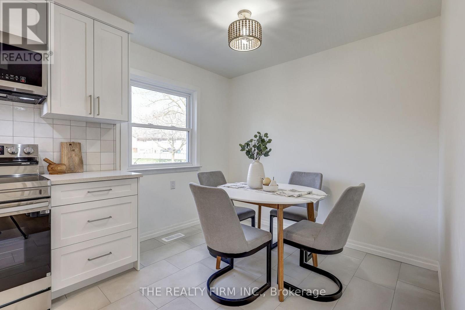 Main Floor - 408 Ridgewood Crescent, London South, Ontario  N6J 3H3 - Photo 14 - X14094064
