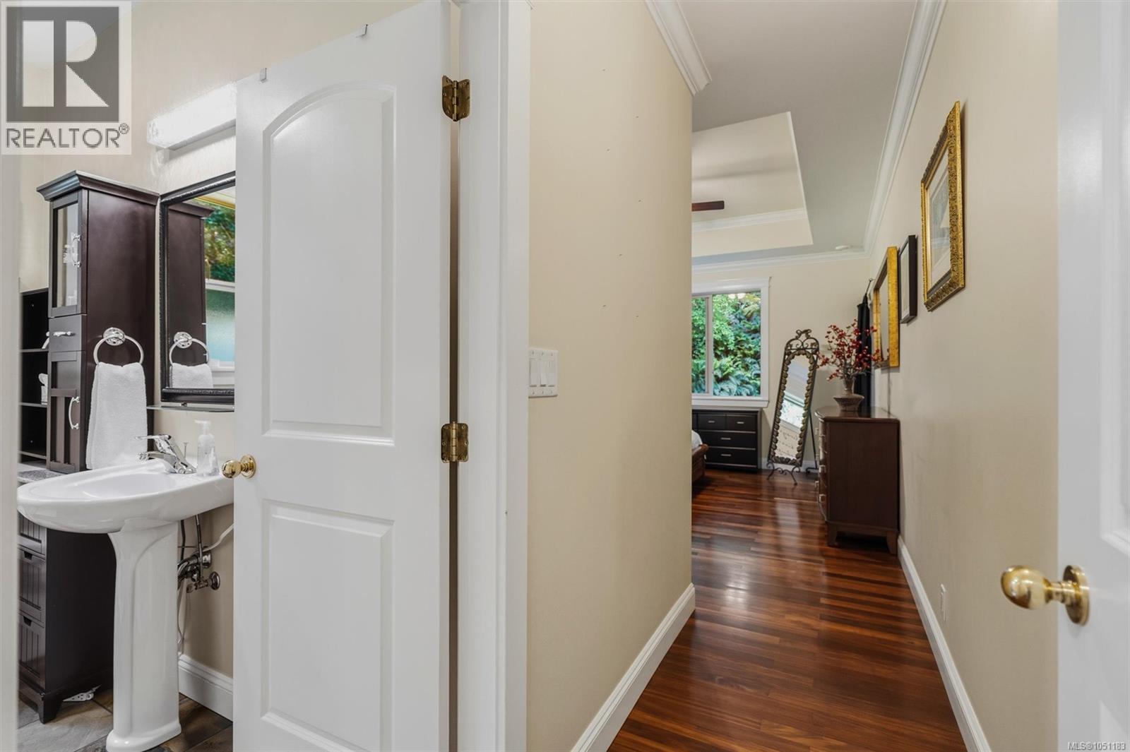 2989 Lakewood Pl