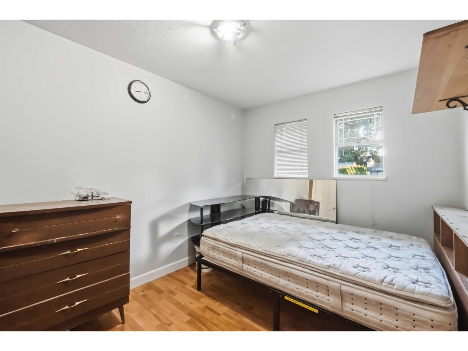 3743 NANAIMO CRESCENT