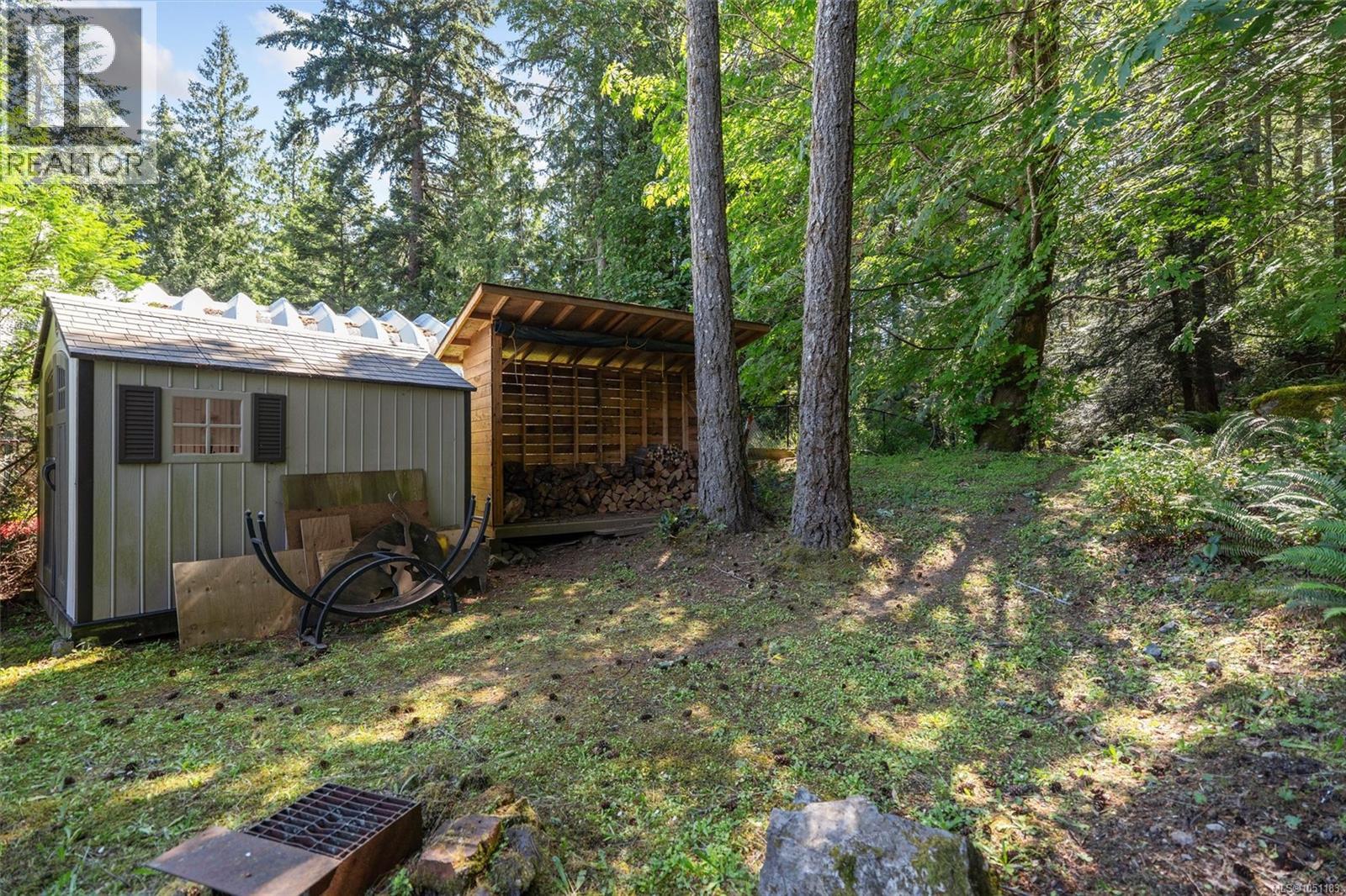 2989 Lakewood Pl