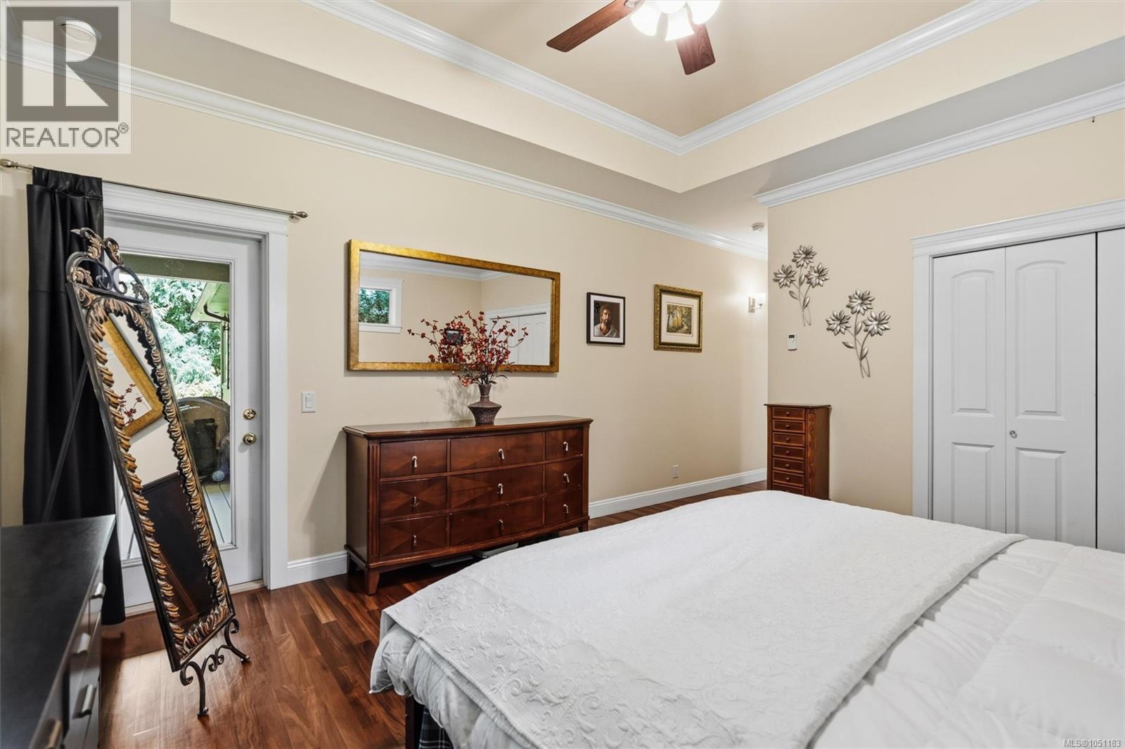 2989 Lakewood Pl