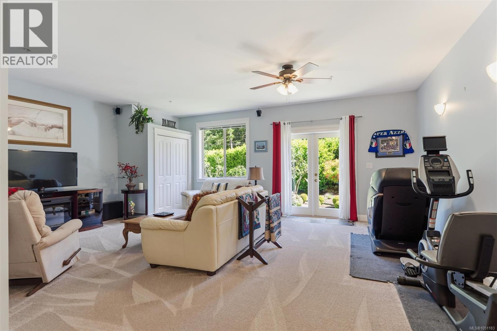 2989 Lakewood Pl