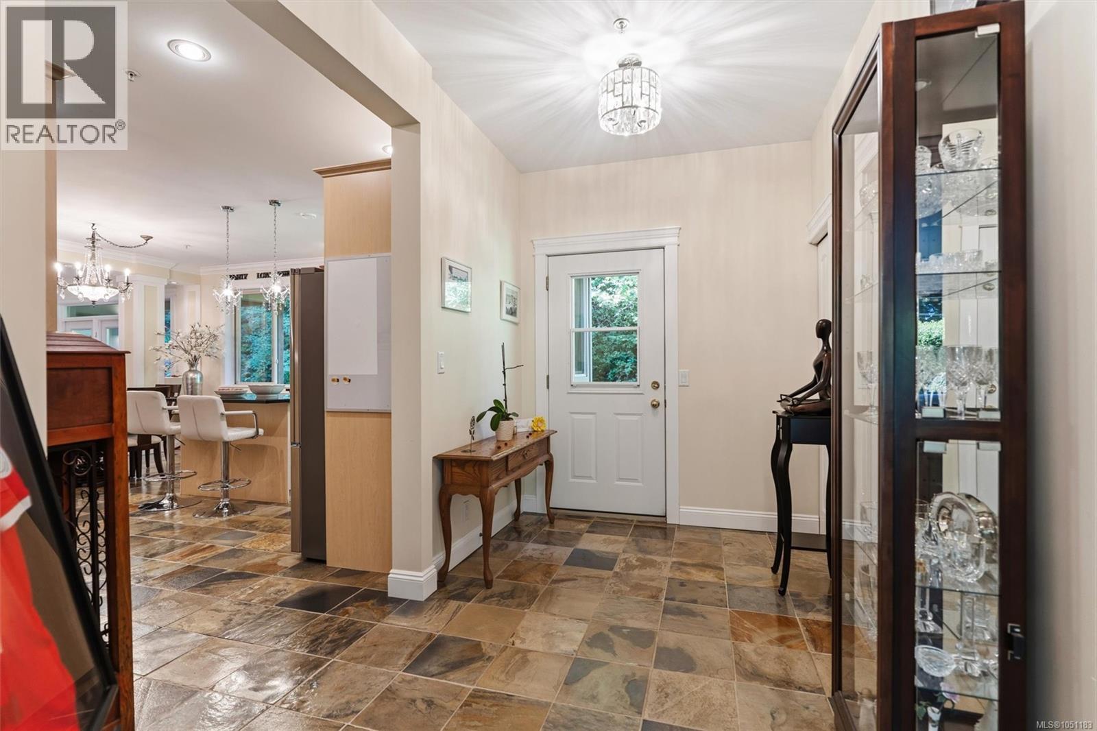 2989 Lakewood Pl