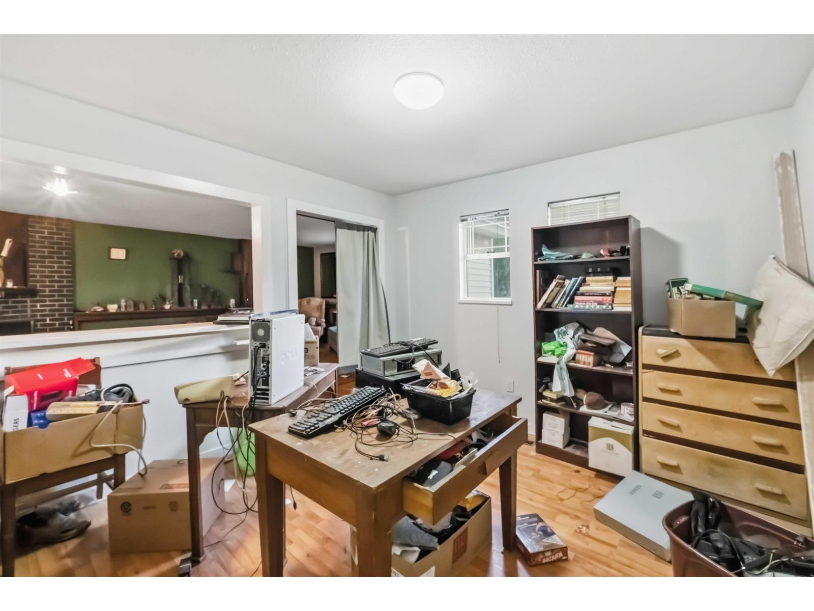 3743 NANAIMO CRESCENT