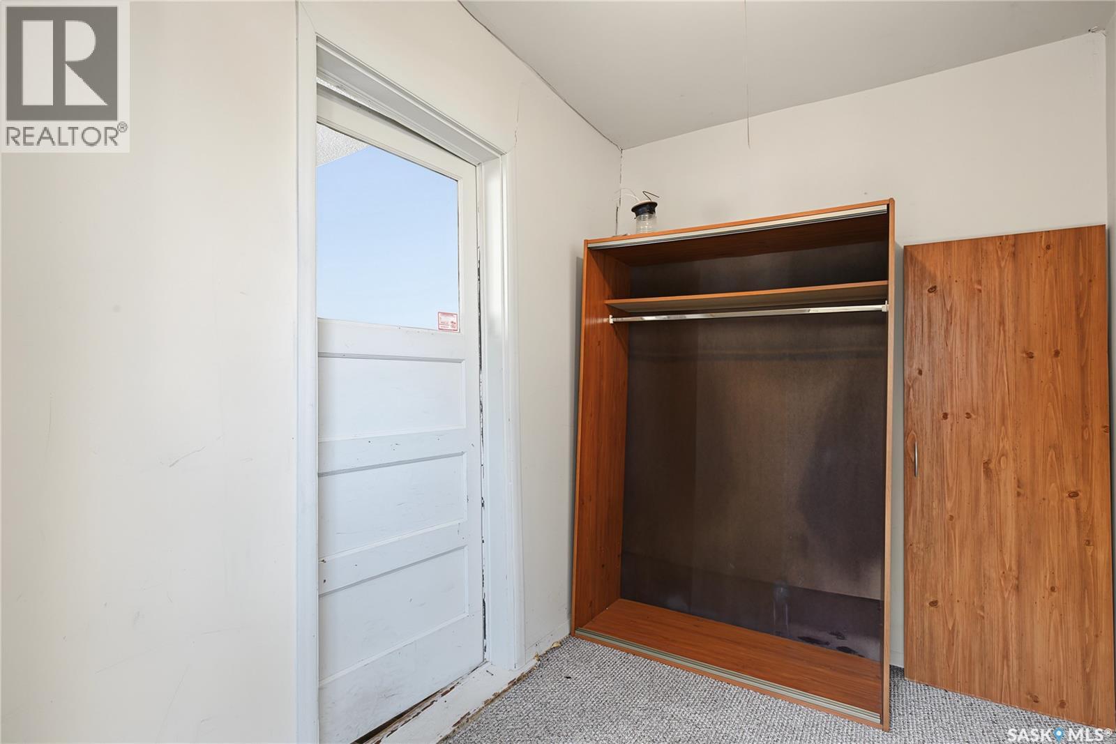 929 Hall Street W, Moose Jaw, Saskatchewan  S6H 2S3 - Photo 3 - SK051433