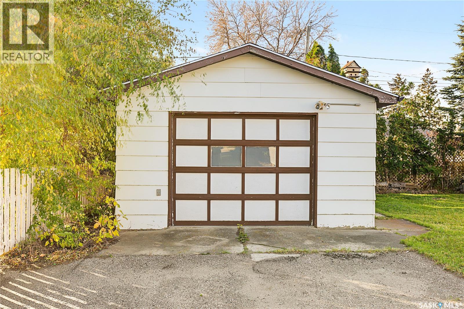 929 Hall Street W, Moose Jaw, Saskatchewan  S6H 2S3 - Photo 42 - SK051433