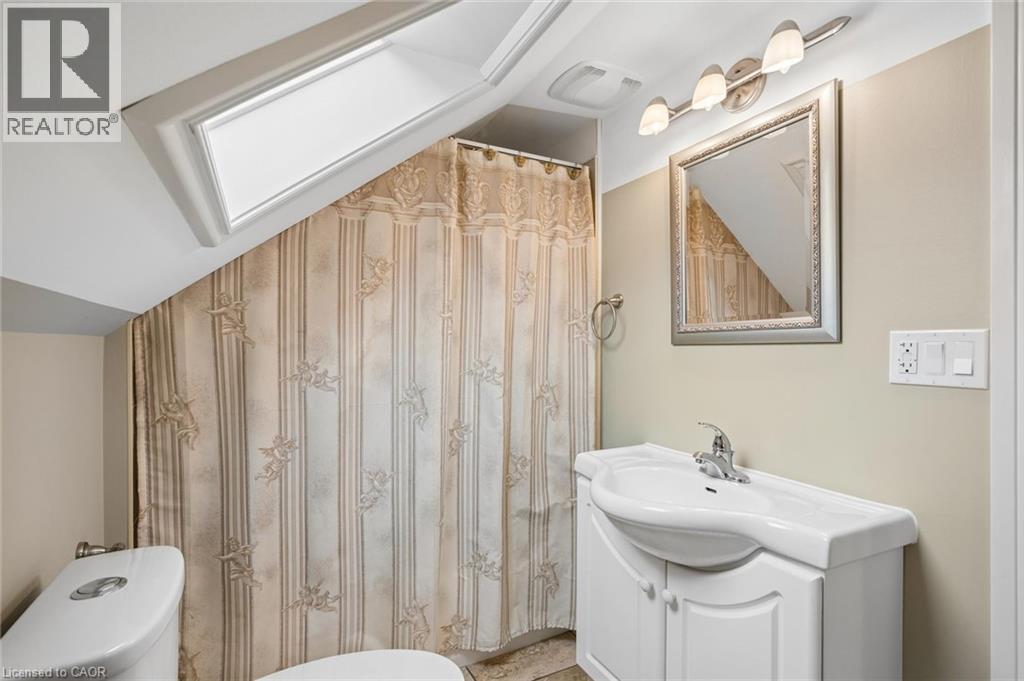 16 Devitt Avenue S Unit# Upper, Waterloo, Ontario  N2J 1Y5 - Photo 20 - 40871279