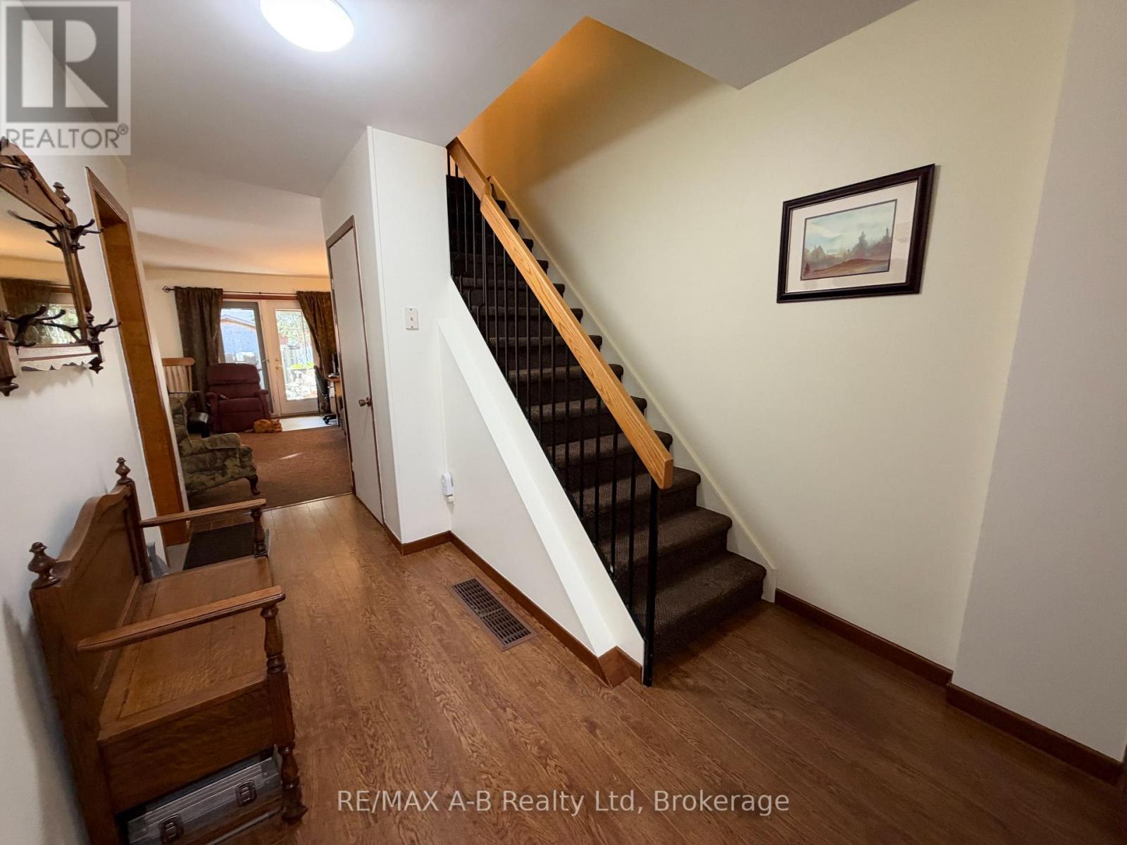 23 Galt Road, Stratford, Ontario  N5A 7J1 - Photo 4 - X13444386